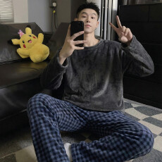 批发冬季新款<b class='q'>睡衣</b>男法兰<b class='q'>绒</b>休闲圆领高级感ins风纯色<b class='q'>珊瑚</b><b class='q'>绒</b>家居服套装