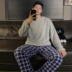 批发冬季新款<b class='q'>睡衣</b>男法兰<b class='q'>绒</b>休闲圆领高级感ins风纯色<b class='q'>珊瑚</b><b class='q'>绒</b>家居服套装