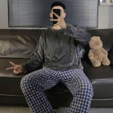 批发冬季新款<b class='q'>睡衣</b>男法兰<b class='q'>绒</b>休闲圆领高级感ins风纯色<b class='q'>珊瑚</b><b class='q'>绒</b>家居服套装