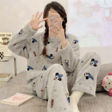 批发冬季新款法兰绒睡衣女保暖情侣家居服珊瑚绒<b class='q'>套装</b>卡通舒适外穿<b class='q'>休闲</b>
