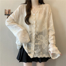 批发大码实拍2026春季新款法式蕾丝镂空<b class='q'>刺绣</b>V领长袖<b class='q'>衬衫</b>防晒上衣女