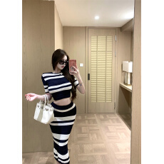 批发实拍实价  高智感藏蓝色<b class='q'>条纹</b>针织休闲气质两件套