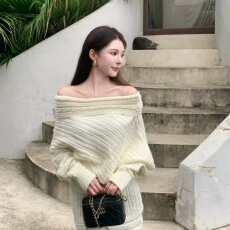 批发7色斜肩绞花设计感慵懒套头毛衣女秋<b class='q'>冬</b>季针织宽松弹力半裙套装