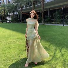 批发夏日绝美绿色法式网纱吊带<b class='q'>连衣裙</b>女新款爆款高级感收腰度假长裙子