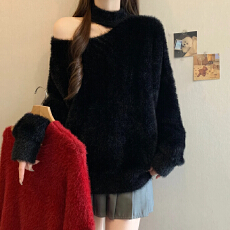 批发秋冬设计感漏肩<b class='q'>时尚</b>洋气质巨好看慵懒风宽松大码显瘦新年红毛衣女