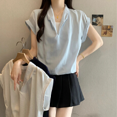 批发实拍大码女装韩版设计感正肩V领假两件<b class='q'>衬衫</b>收腰遮肚百搭短袖上衣