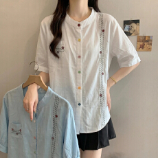 批发实拍大码女装<b class='q'>夏</b>装新款显瘦翻领刺绣衬衫宽松遮肉短袖百搭衬衣上衣