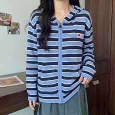 批发设计感条纹连帽宽松毛衣秋<b class='q'>冬</b>新款大码减龄百搭显瘦巨好看针织衫女