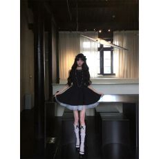 批发夏季法式网纱黑色<b class='q'>无袖</b><b class='q'>背心</b>连衣裙女2025新款赫本风收腰显瘦短裙