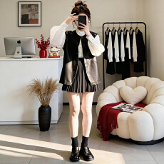 批发官图  时尚复古一整套<b class='q'>女</b>2026春秋新款<b class='q'>皮衣</b>马甲白色衬衫短裙三件套