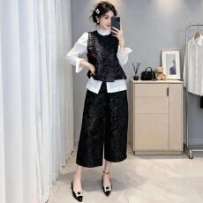 批发官图  新中式时尚套装女2026春季新款立领打底衫马夹阔腿裤三件套