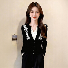批发官图  2026新款春秋黑色复古拼接女装针织衫减龄<b class='q'>蕾丝</b>百搭高级上衣