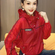 批发官图  小个子糖果色连帽防晒短外套女2026夏季新款设计感<b class='q'>百搭</b>上衣