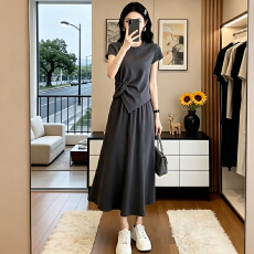 批发官图  休闲运动套装女2026夏季新款洋气显瘦圆领T恤<b class='q'>半身裙</b>两件套