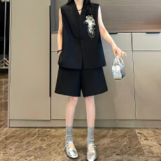 批发官图  新中式小个子套装女2026年夏季新款V领无袖马甲短裤两件套