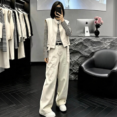 批发官图  2026秋季新款高级感套装女<b class='q'>条纹</b>打底衫纯色马甲阔腿裤三件套