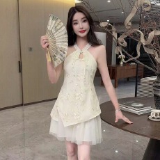 批发设计感小众低胸绣花<b class='q'>网纱</b>拼接露肩<b class='q'>连衣裙</b>2026春季新款法式女装潮