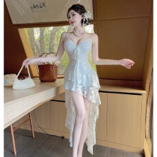 批发法式蕾丝拼接吊带<b class='q'>连衣裙</b>夜总店V领性感会所佳丽高级感不规则长裙