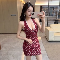 批发波点挂脖<b class='q'>连衣裙</b>修身露背包臀短裙新款<b class='q'>夜店</b>女装带胸垫低胸技师工衣