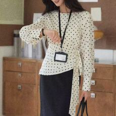 批发贰羊设计予舒复古气质波点圆领长袖上衣女不规则绑带收腰<b class='q'>衬衫</b>