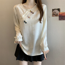 批发实拍~大码胖MM2026春季新款<b class='q'>刺绣</b>盘扣小衬衫女气质垂感小马<b class='q'>上衣</b>