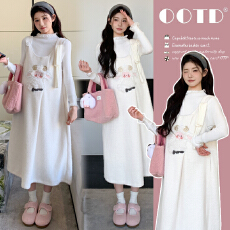 批发孕妇装可爱甜美小羊提花背带裙女冬季加厚连衣裙