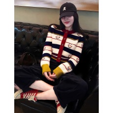 批发笑脸童趣风毛衣外套拼色条纹针织衫开衫女2025新款秋冬季慵懒上衣