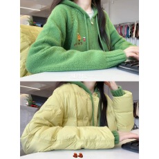 批发2025超火巨好看的初冬装米白色连帽拉链小香风针织开衫毛衣外套<b class='q'>女</b>