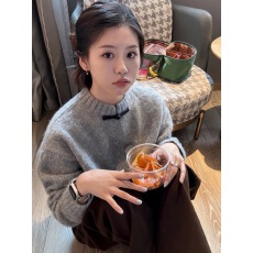 批发灰色半高领新中式盘扣宽松软糯针织<b class='q'>毛衣</b>女款2025<b class='q'>新款</b>冬季加厚上衣
