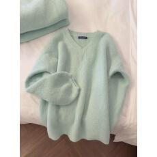 批发薄荷绿色V领软糯毛衣针织<b class='q'>打底衫</b>女内搭高级感巨好看的多巴胺上衣