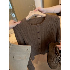 批发咖色复古针织开衫毛衣女款2026年新款春季韩系穿搭冬装设计感上衣