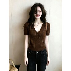 美拉德V领针织短袖T恤女夏季2026新款内搭打底衫收腰显瘦辣妹上衣