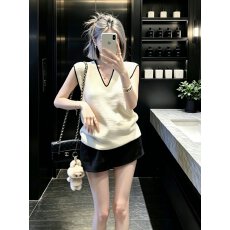 批发米白色吊带背心女2026夏季<b class='q'>泰国</b>绝美多巴胺穿搭不撞款韩系漂亮上衣