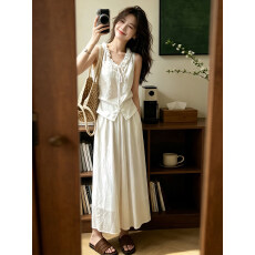 批发白色木耳边系带<b class='q'>泰国</b>绝美吊带背心女2026夏季海岛假日超火减龄上衣