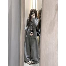 批发冬日简约慵懒风灰色保暖棉服马甲外套+<b class='q'>开衫</b>毛衣+针织阔腿裤三件套