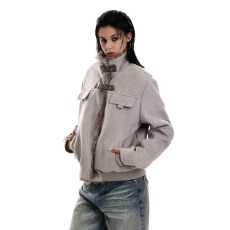 批发【麂皮绒拼雪花绒加绒前言日记立领座山雕夹克外套女机车服棉衣