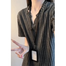 批发小香风鱼骨纹V领短袖T恤女男<b class='q'>夏季</b>美式复古慵懒风宽松百搭<b class='q'>情侣</b><b class='q'>半袖</b>