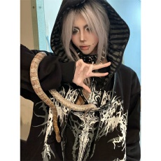 批发美式气质暗黑风龙骨恶魔铆钉连帽<b class='q'>开衫</b>休闲卫衣女秋设计感长袖外套