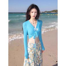 批发2026夏季度假风蝴蝶结系带收腰短款上衣高腰碎花<b class='q'>半身</b>裙两件套装女