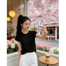 批发韩系温柔风米杏色镂空短袖<b class='q'>针织衫</b>女修身显瘦透气百搭冰丝透气上衣