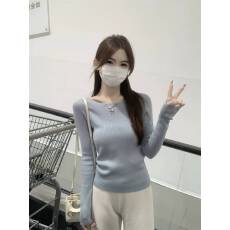 批发秋冬2026新款别致纯欲圆领<b class='q'>打底衫</b>女内搭高级感毛衣修身针织衫上衣