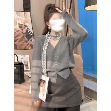 高级感V领飘带针织衫毛衣女秋冬新款小香风气质显瘦长袖开衫上衣