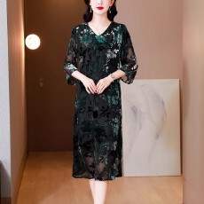 批发高端真丝<b class='q'>丝绒</b><b class='q'>连衣裙</b>2026春新款阔太太复古烧花裙高贵洋气桑蚕丝裙