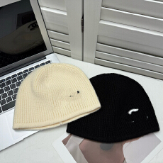 批发撞色字母刺绣包头帽女百搭冷帽显脸小保暖针织毛线帽