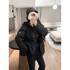 批发潮牌<b class='q'>户外</b>冲锋衣女三合一可拆卸2025新款外套男女高级感防风登山服