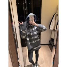 批发慵懒风条纹宽松连帽毛衣女高腰百搭半身裙两件套