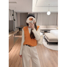 批发<b class='q'>时尚</b>套装米白毛衣针织马甲圆领打底衫女装秋冬宽松阔腿裤三件套