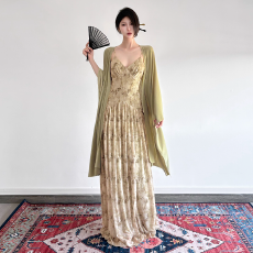 批发清冷禅意新中式吊带长裙+青衫显瘦<b class='q'>蝙蝠</b>袖江南烟雨披肩套装