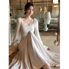 批发十三行好品质 优雅方领喇叭袖<b class='q'>连衣裙</b>立体<b class='q'>绣花</b>插片大摆针织裙