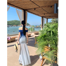 批发设计感渐变蓝纯欲风一字肩连衣裙<b class='q'>夏</b>季海边沙滩度假风长裙